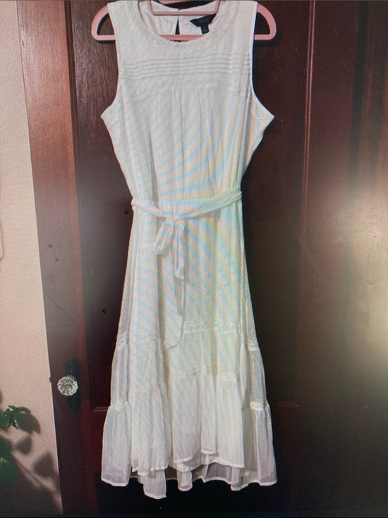 Dresses & Skirts - Sleeveless White Maxi Dress with Self-Tie Belt